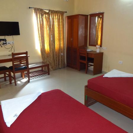 Sea Shell Park Hotell Chennai Exteriör bild