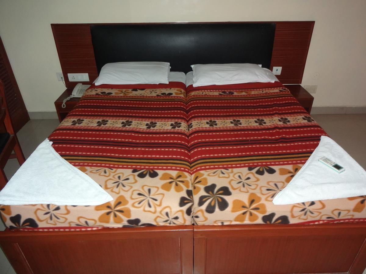 Sea Shell Park Hotell Chennai Exteriör bild