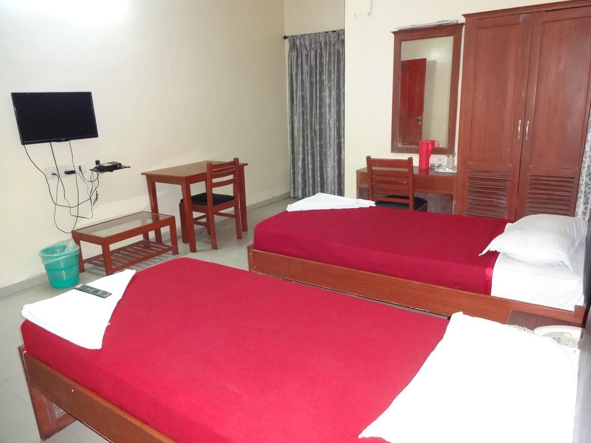 Sea Shell Park Hotell Chennai Exteriör bild